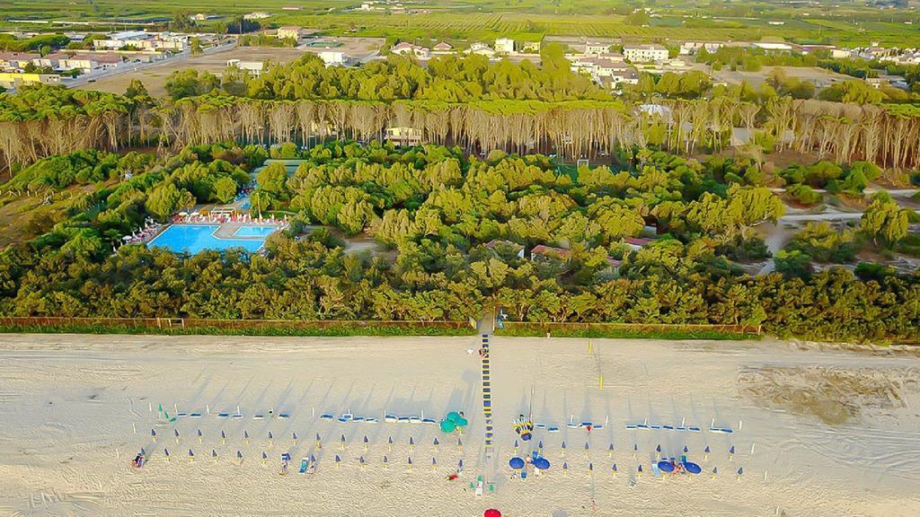 La Porta Del Sole Hotel & Village Сан Фердинандо Екстериор снимка